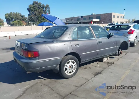 1996 Toyota Camry Le/Xle/Se z USA, uszkodzony, nr VIN 4T1BF12K9TU867269
